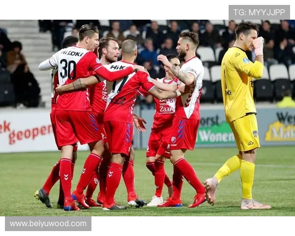 费耶诺德比赛状态回暖：逼抢体系升级提升球队夺冠竞争力