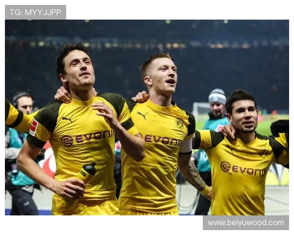 多特蒙德比赛节奏加快,但风险同步上升,对球队稳定性带来考验 多特蒙德比赛节奏加快,但风险同步上升,对球队稳定性带来考验